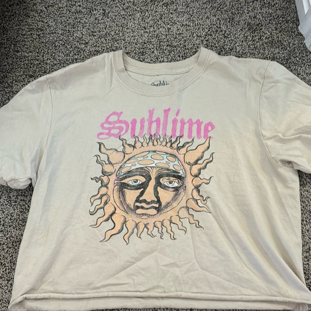 Cropped tee